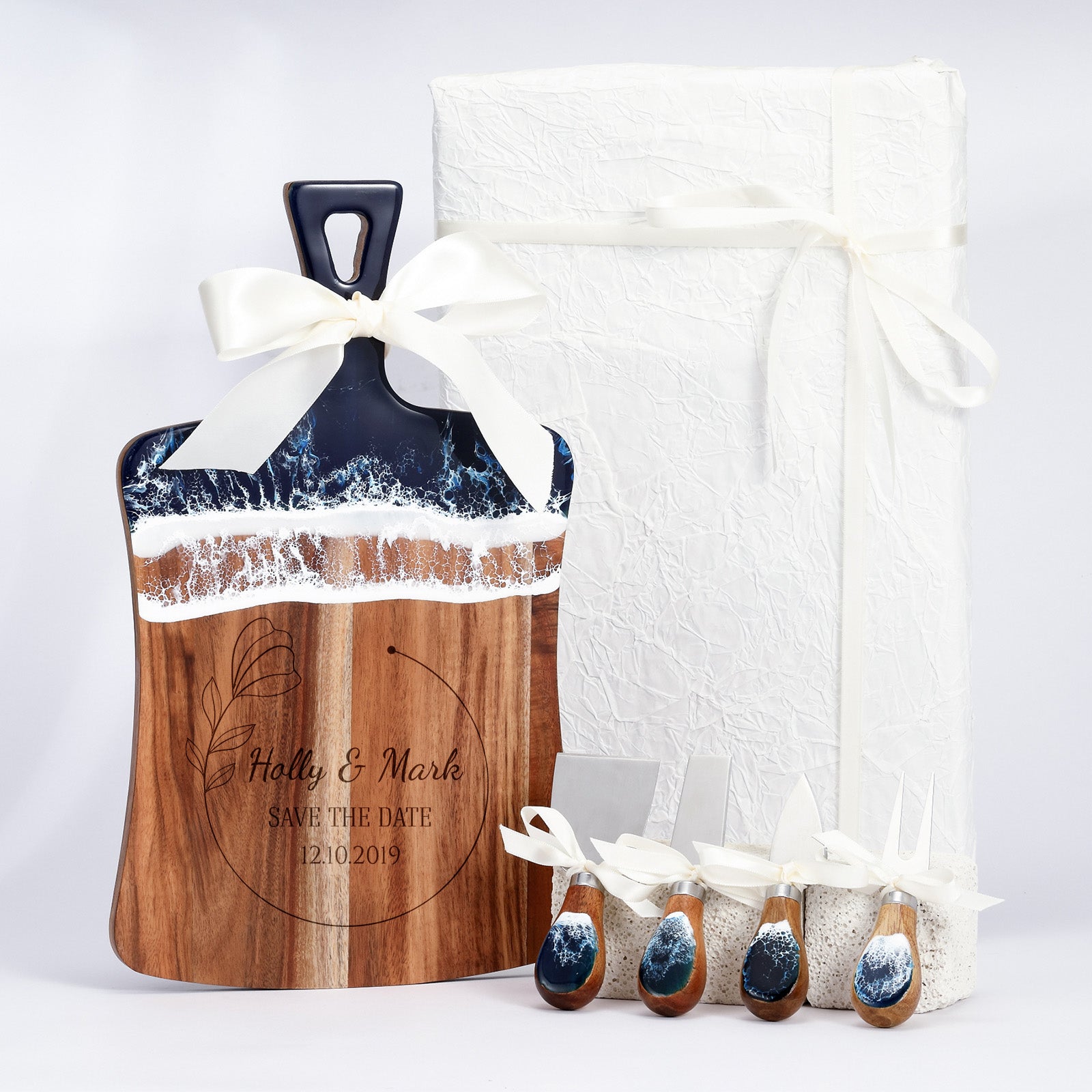 Engraved Fan Resin Cutting Board for Wedding Gift Anniversary Gift