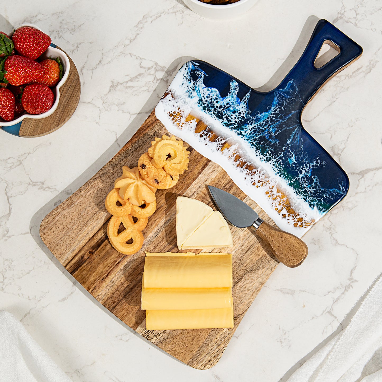 Acacia Wood Cutting Board with Handle Wooden Resin Charcuterie Boards Cutting Board for Meat Bread Serving Board  Cutting Board Chopping Board